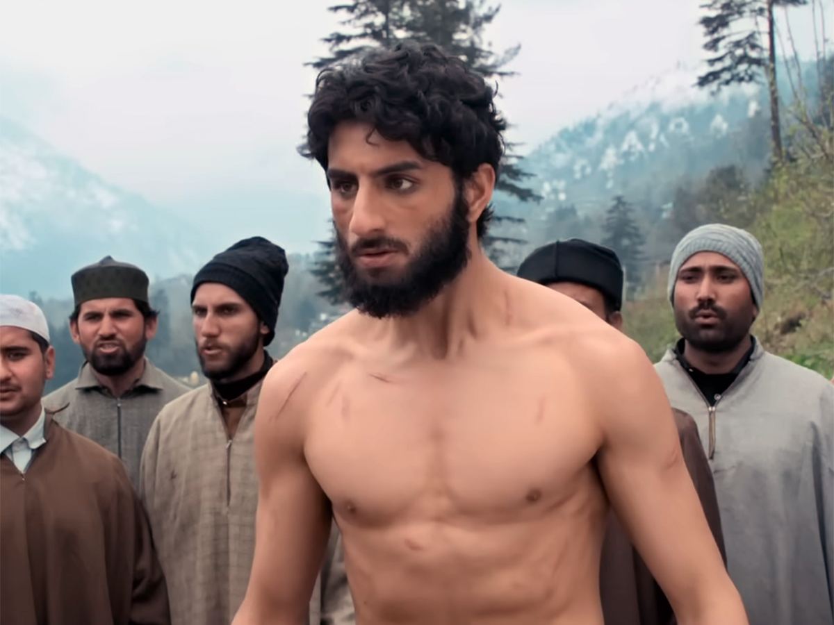 Sarzameen Trailer: