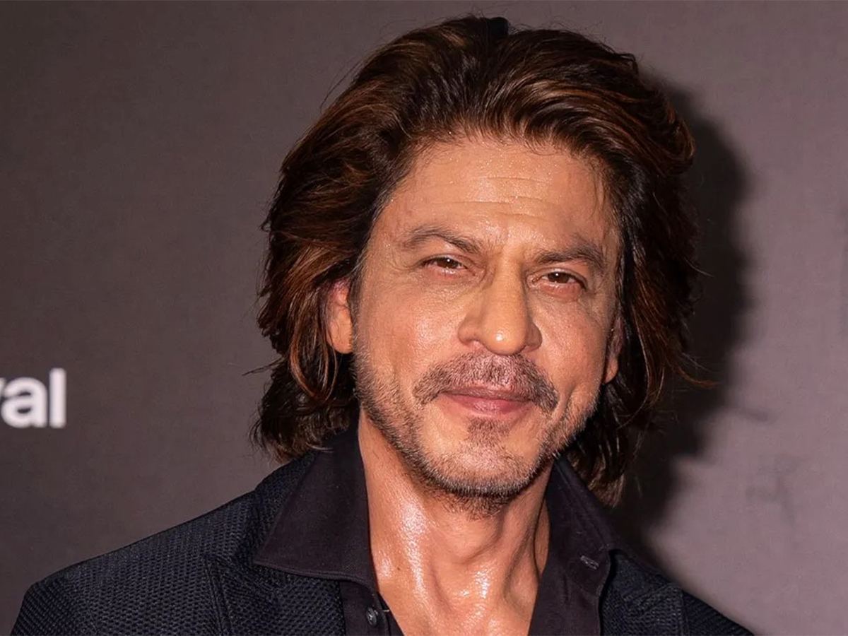 Shah Rukh Khan Secretly Rushed to US