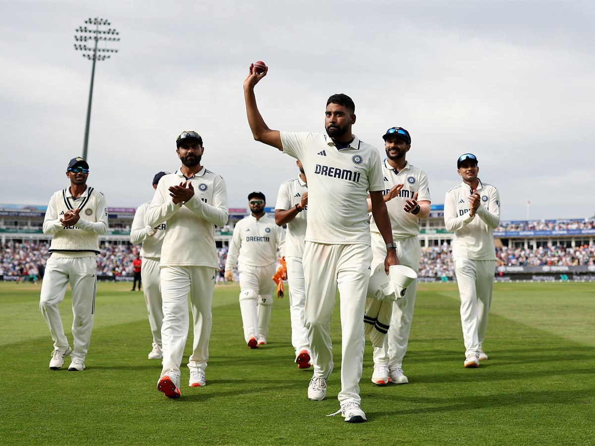 Siraj 6 Wickets