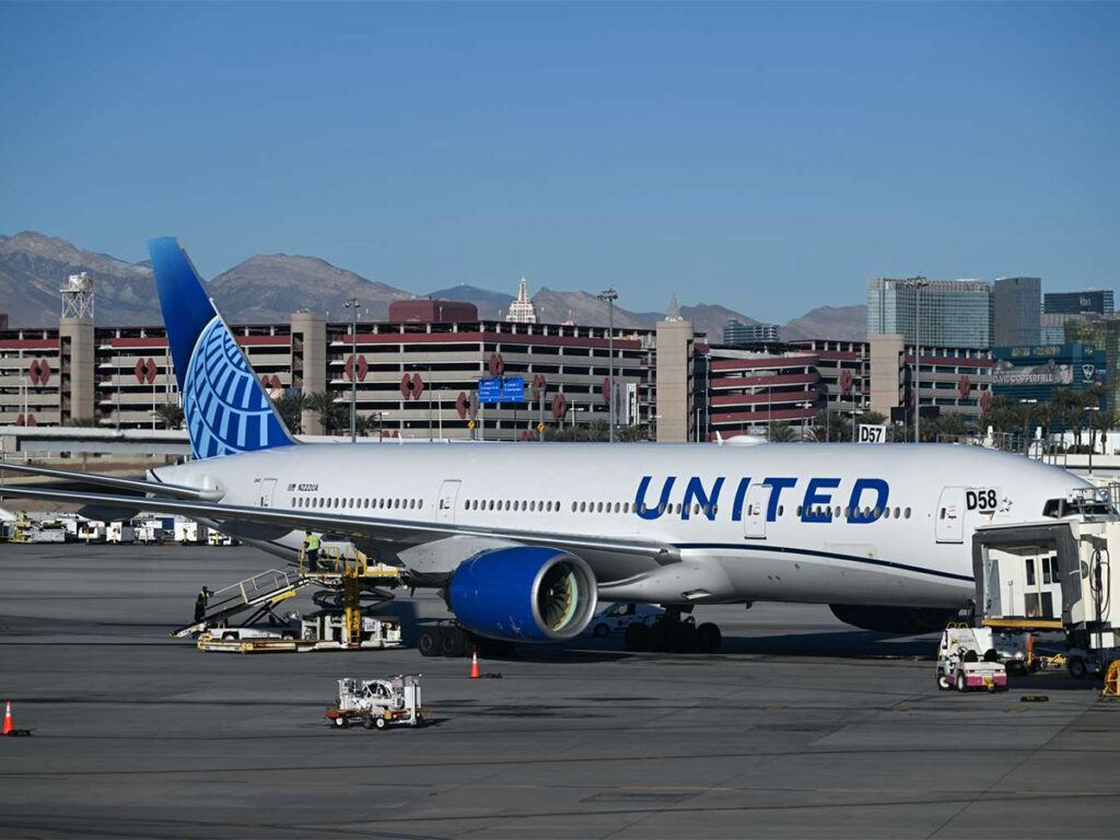 United Flight UA108