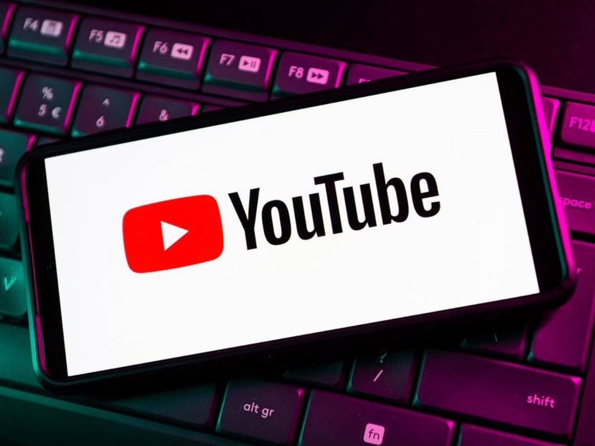 Vulgar podcasts on YouTube