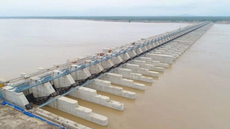 Kaleshwaram project controversy political remarks