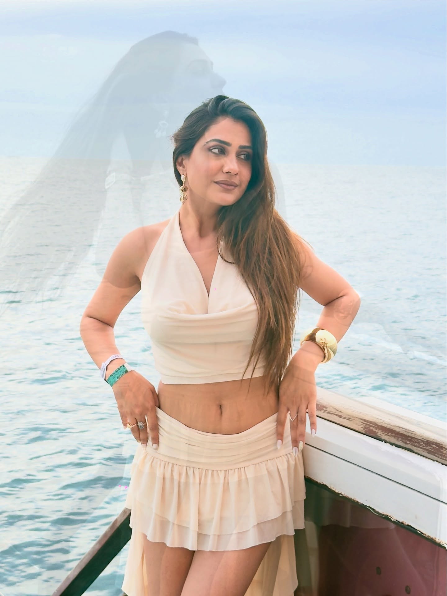 Glamorous aura of Akanksha Bhalla yacht glam shines under sunlight