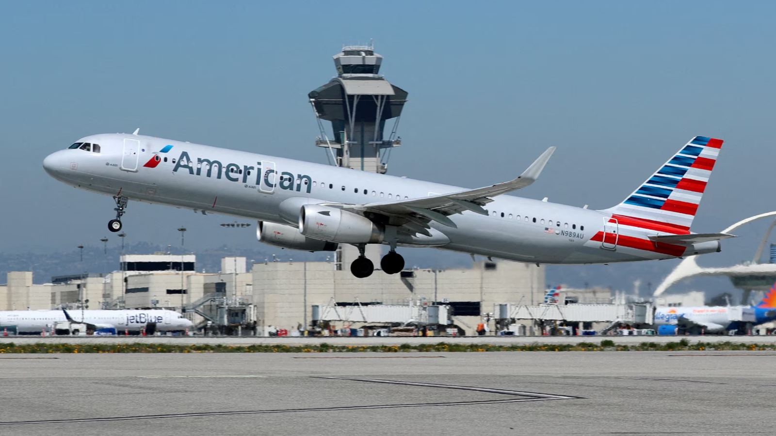 American Airlines scam flight attendant