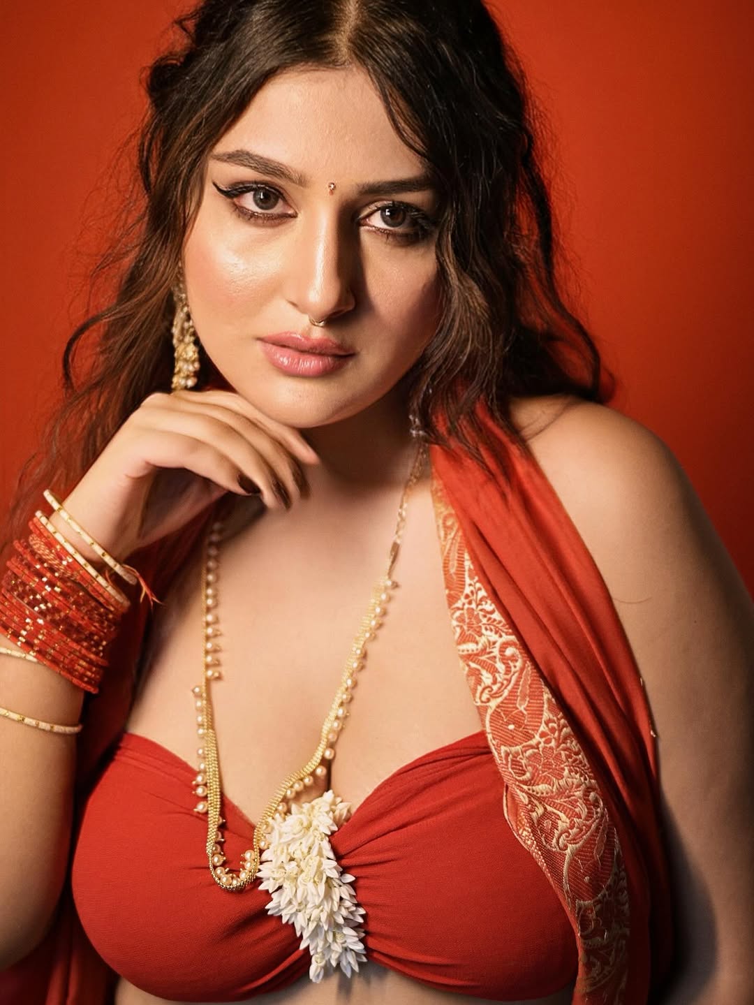 Gorgeous Anijta desi glam poses radiate charm and sophistication