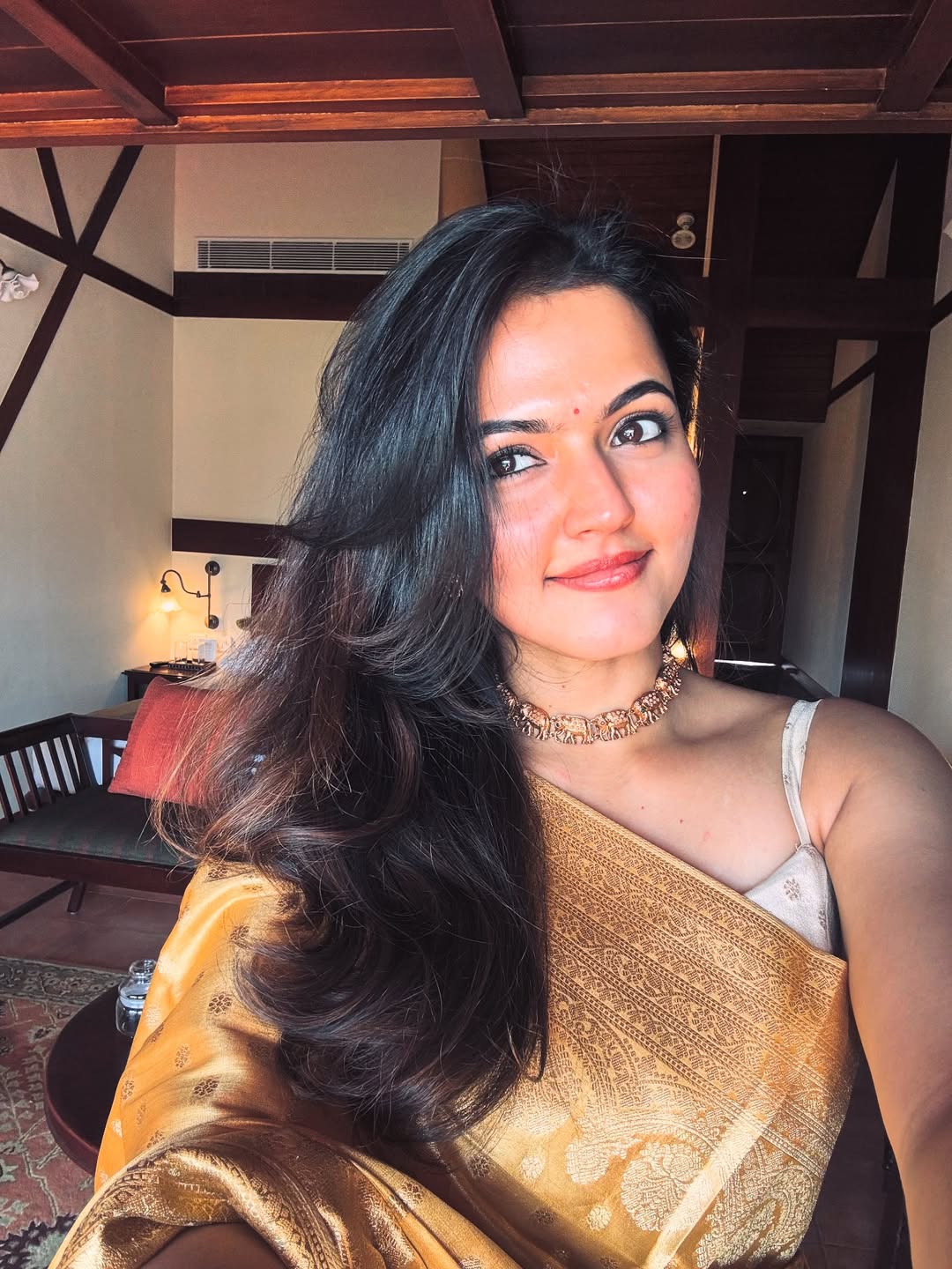 Aparna Das looks radiant in sleeveless chic outfit