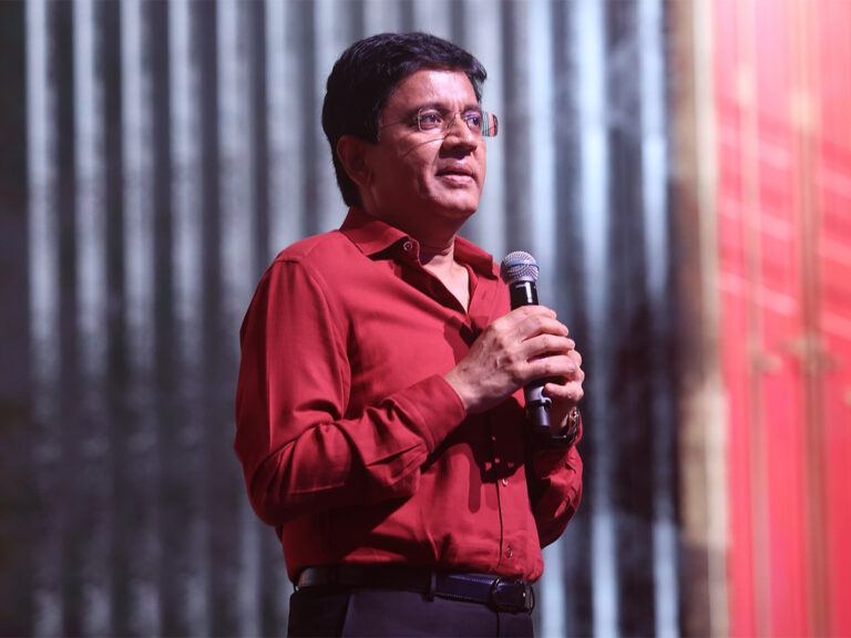 Coolie Kalanithi Maran