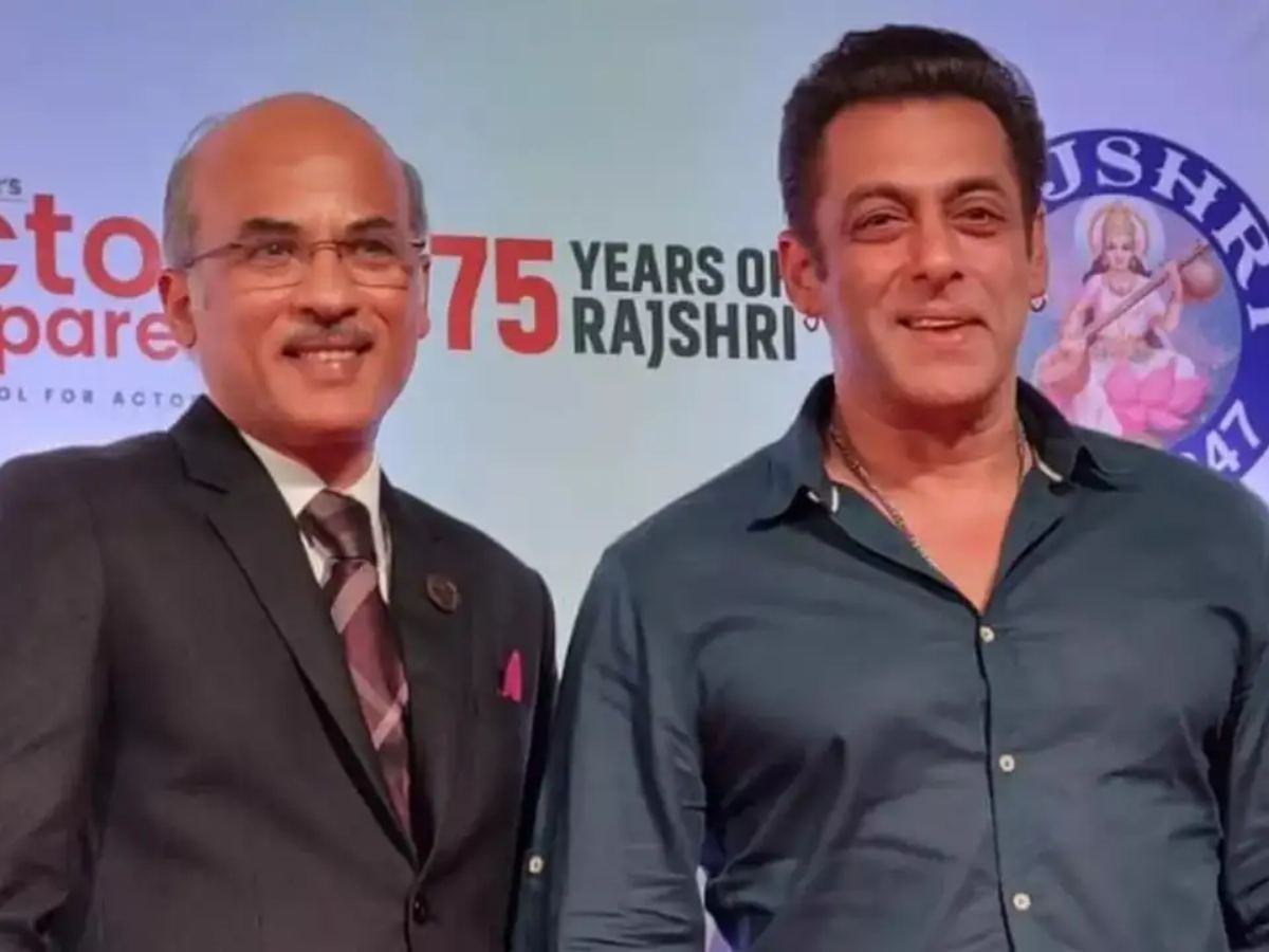 Sooraj Barjatya and Salman Khan reunion photo