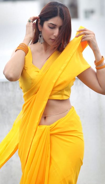 Elakshi Morey Gupta