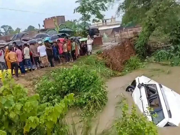 Gonda temple accident