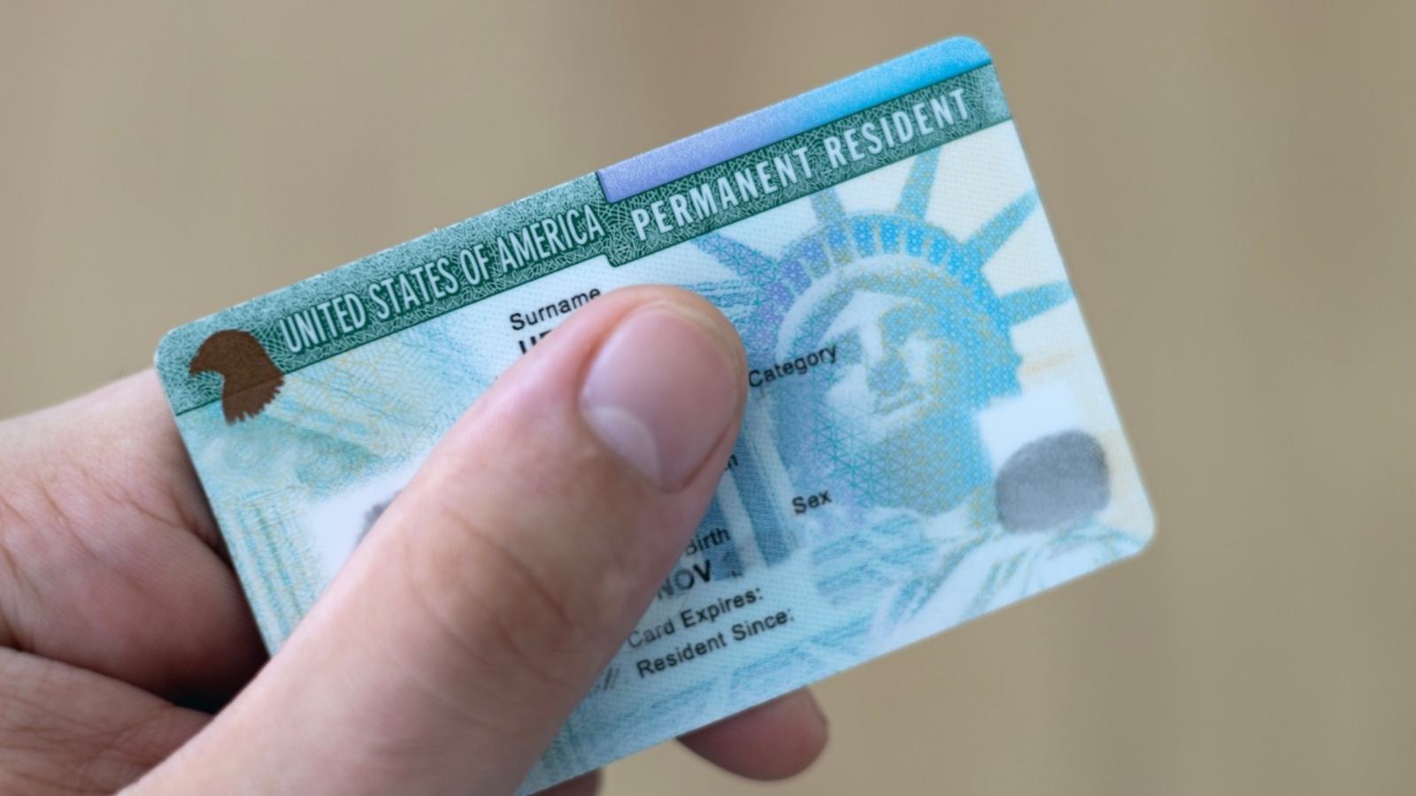 Lost green card delivery in US mail