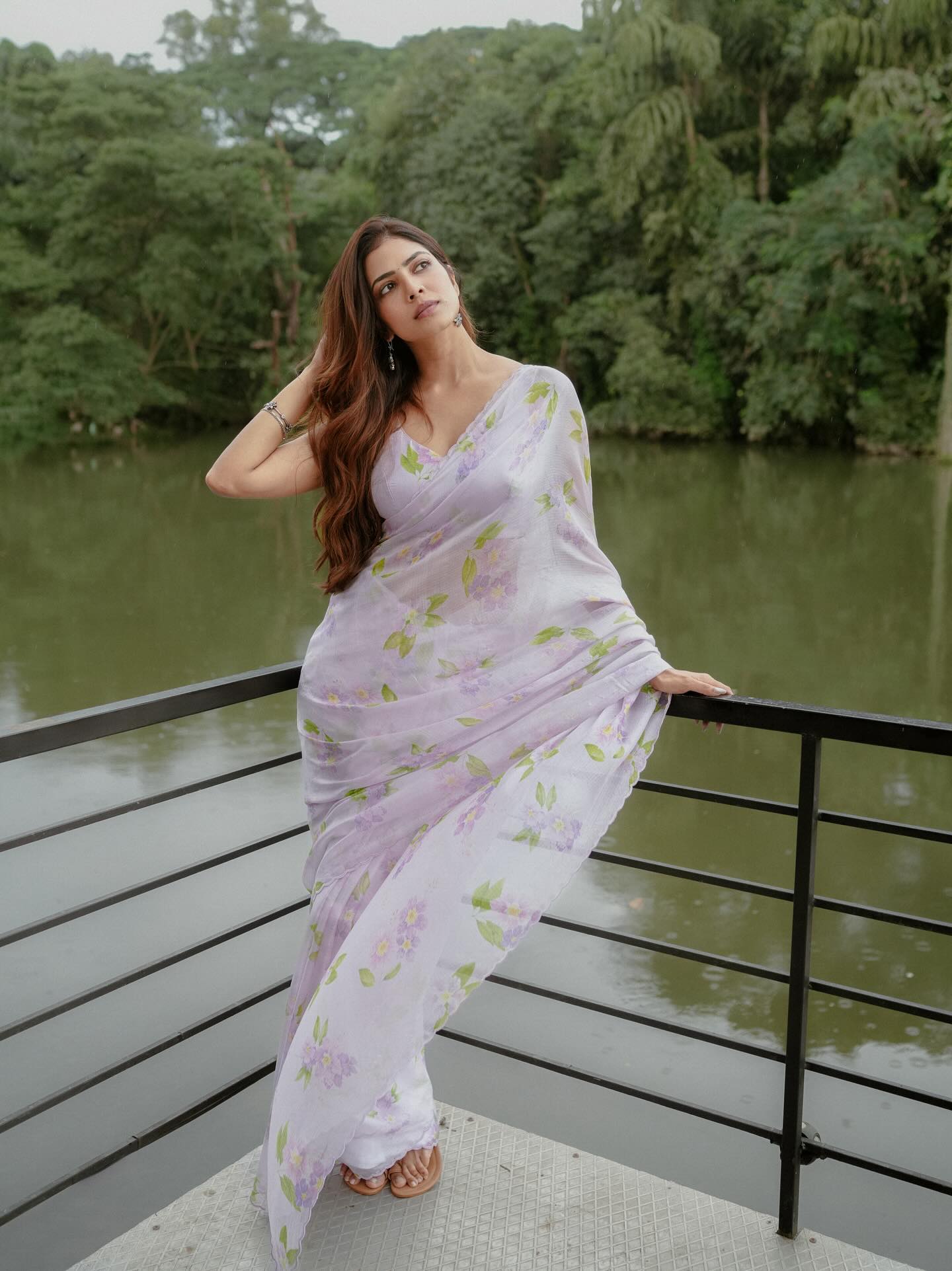Hot Saree Vibes, Malavika Mohanan Owns the Look