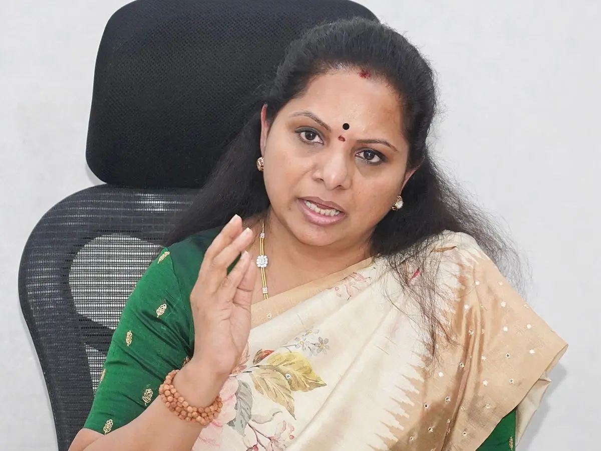 Kavitha Takes On BRS Leadership Openly