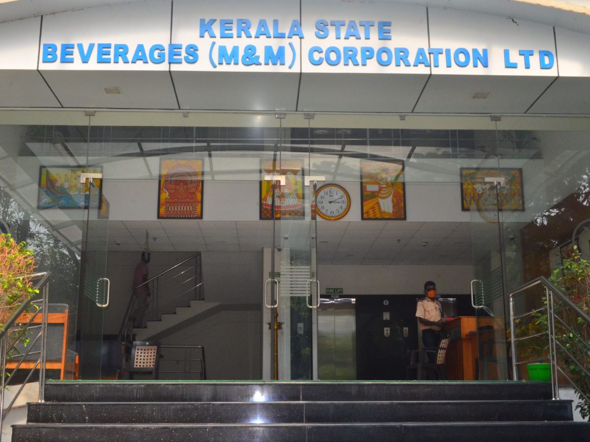 Kerala launches liquor bottle refund scheme