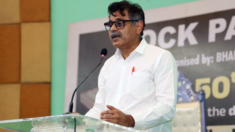 Rahul Gandhi attacked by Vishweswar Reddy