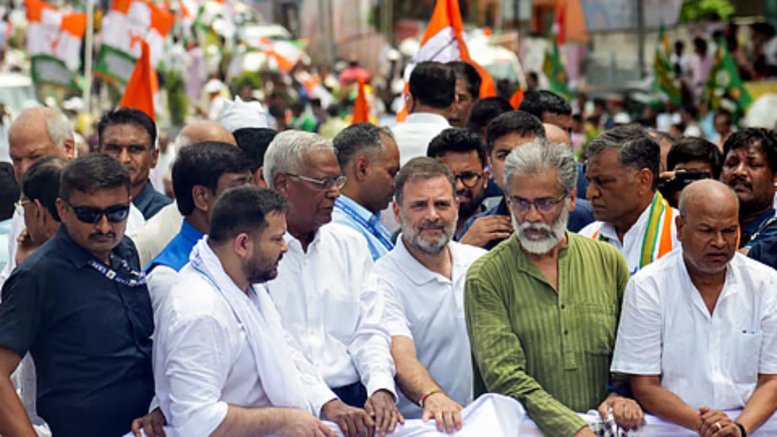 Netas Busy in Bihar, Ignore Telangana Flood Victims