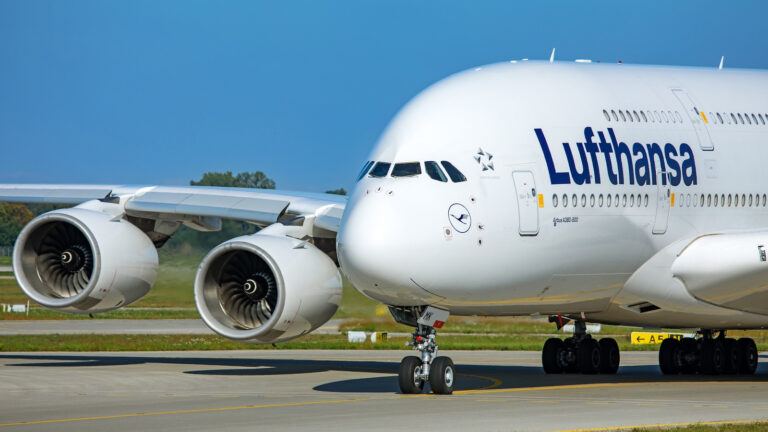 Lufthansa WiFi complaint by passenger
