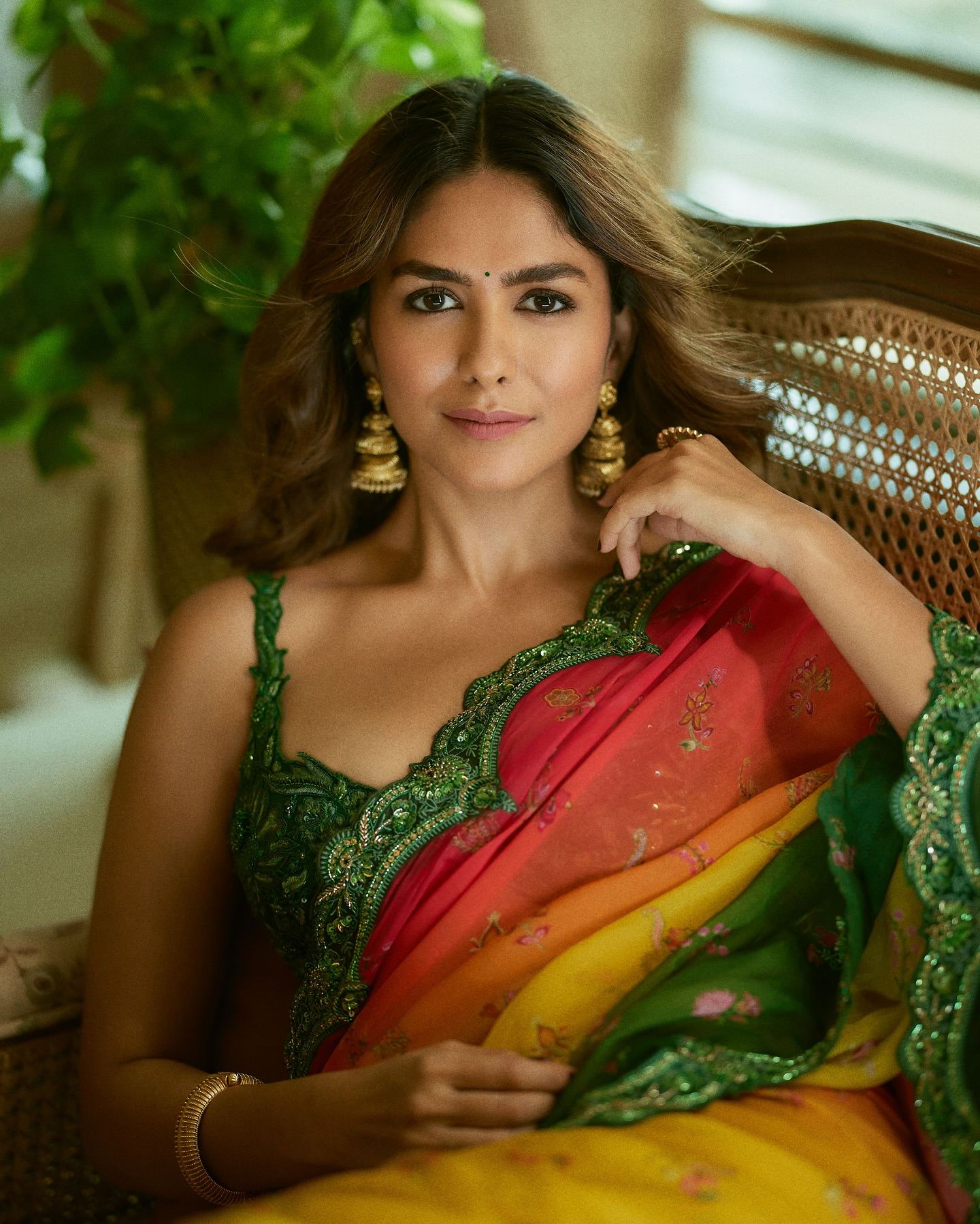 Stunning Mrunal Thakur saree heat style capturing her radiant fashion presence