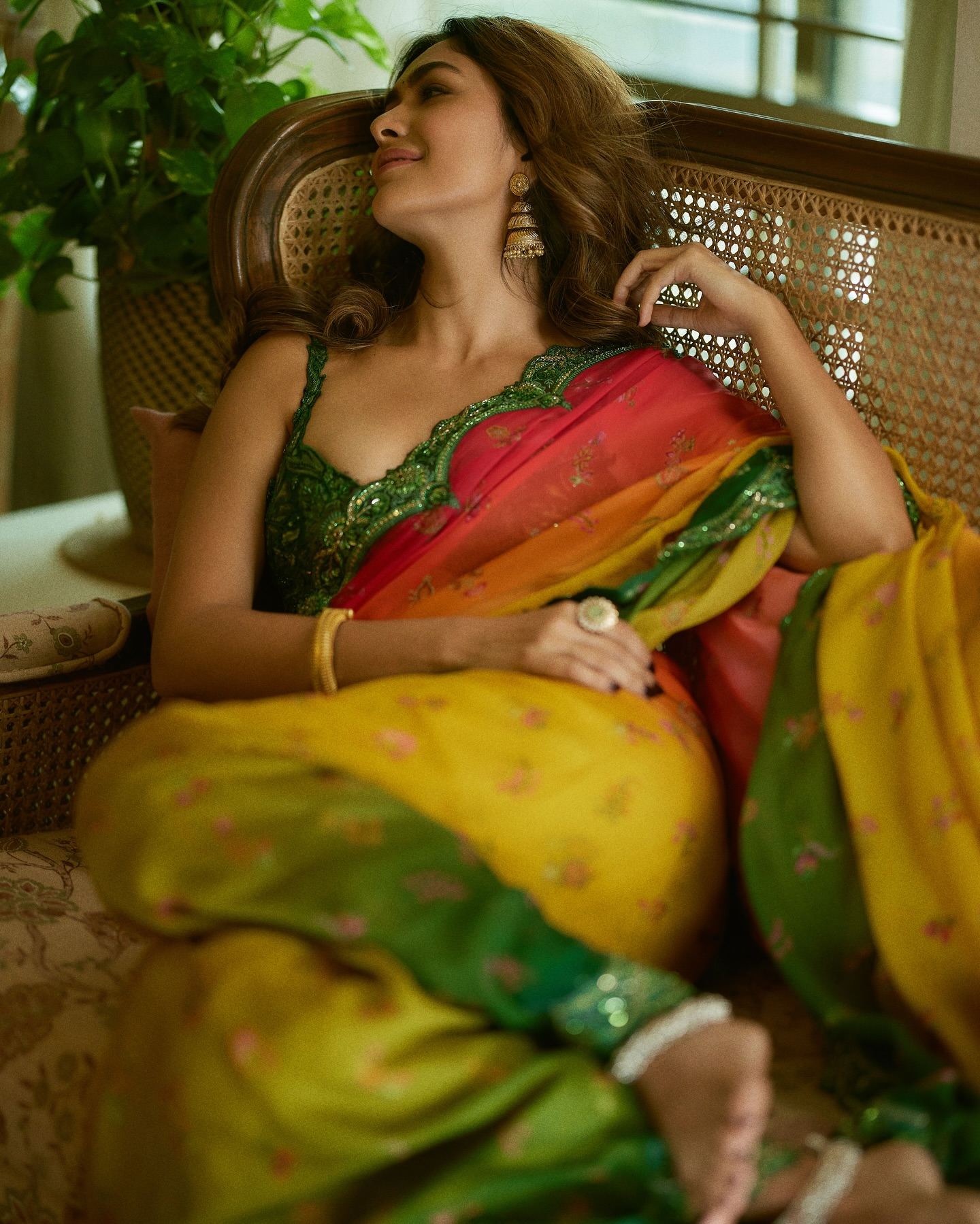 Mrunal Thakur saree heat elegance shining through stunning traditional attire