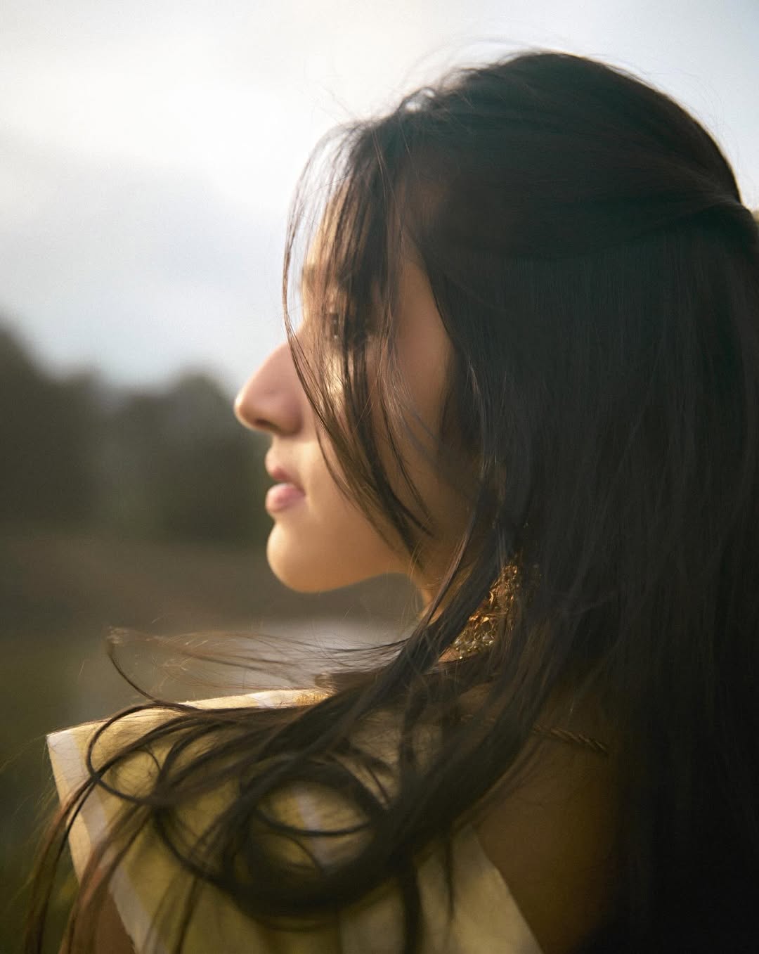 Stunning Nuveksha flaunts glamour in her stylish photoshoot