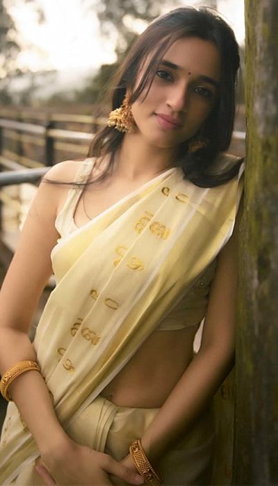 Nuveksha stuns fans with her chic and stylish presence