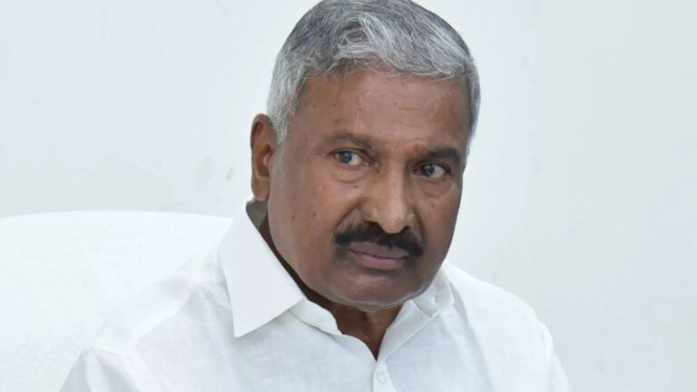 Peddireddy Ramachandra Reddy speaks on Chandrababu jail treatment after visiting MP Mithun Reddy in Rajahmundry Central Jail.