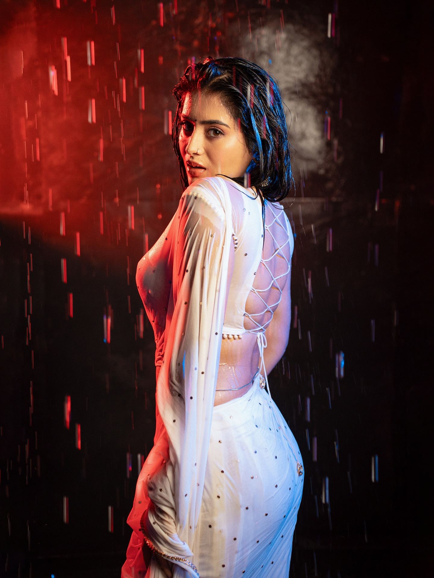 Rain Glam Rashi Singh Sets Saree Goals on Fire