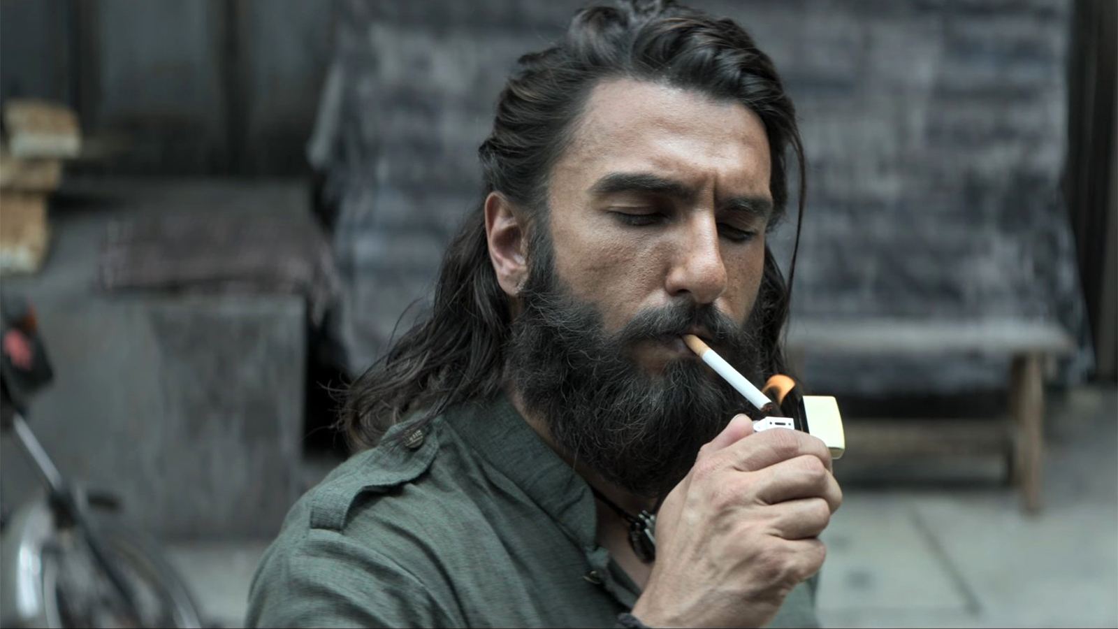 Ranveer Singh on Dhurandhar film set