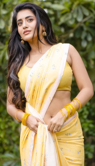 Rashi Singh Saree Clings