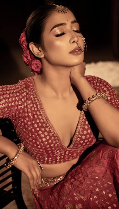 Shrestha Dewanji Sleek Hot Look