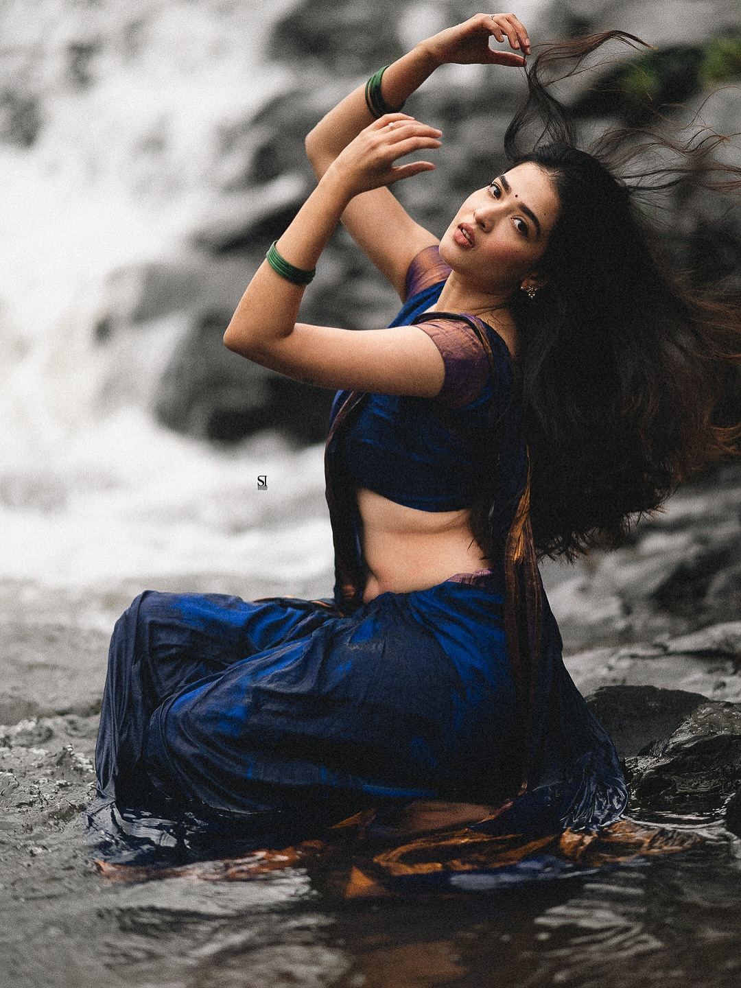 Gorgeous Shreya Wakhare shines with grace and natural beauty