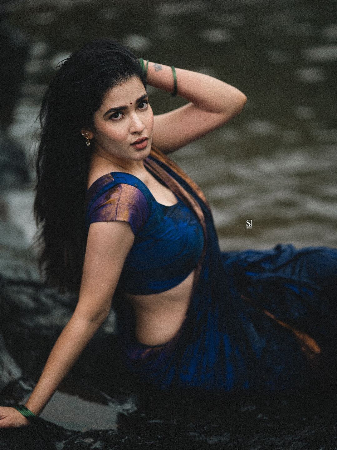 Stunning Shreya Wakhare wows fans with radiant glamour shots