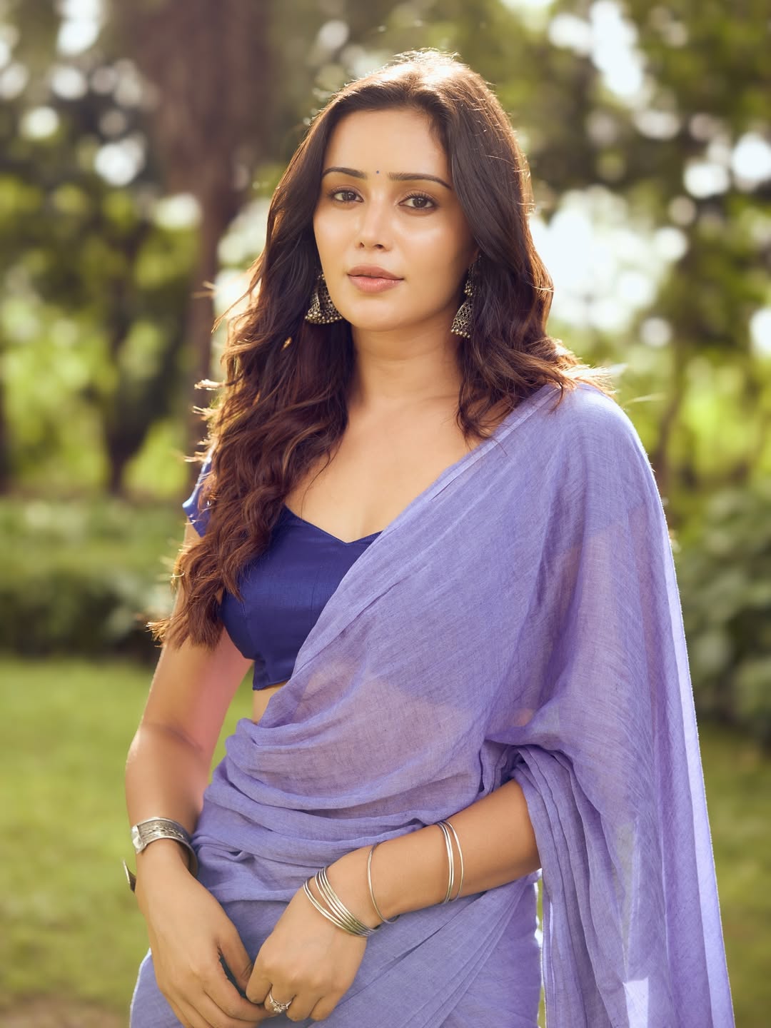 Charming Anaira Gupta blends natural beauty with graceful modern style
