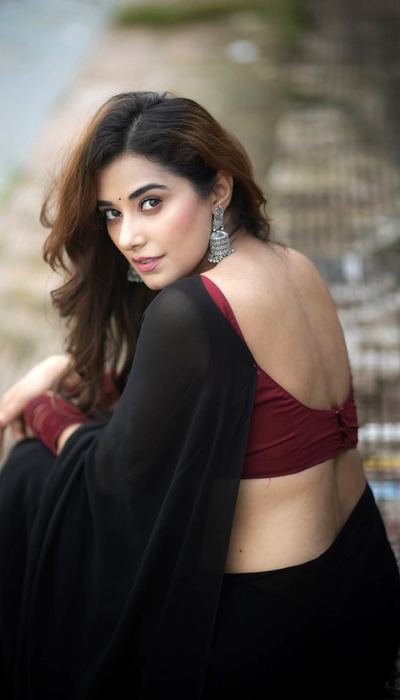 Stefy Patel Effortless Charm