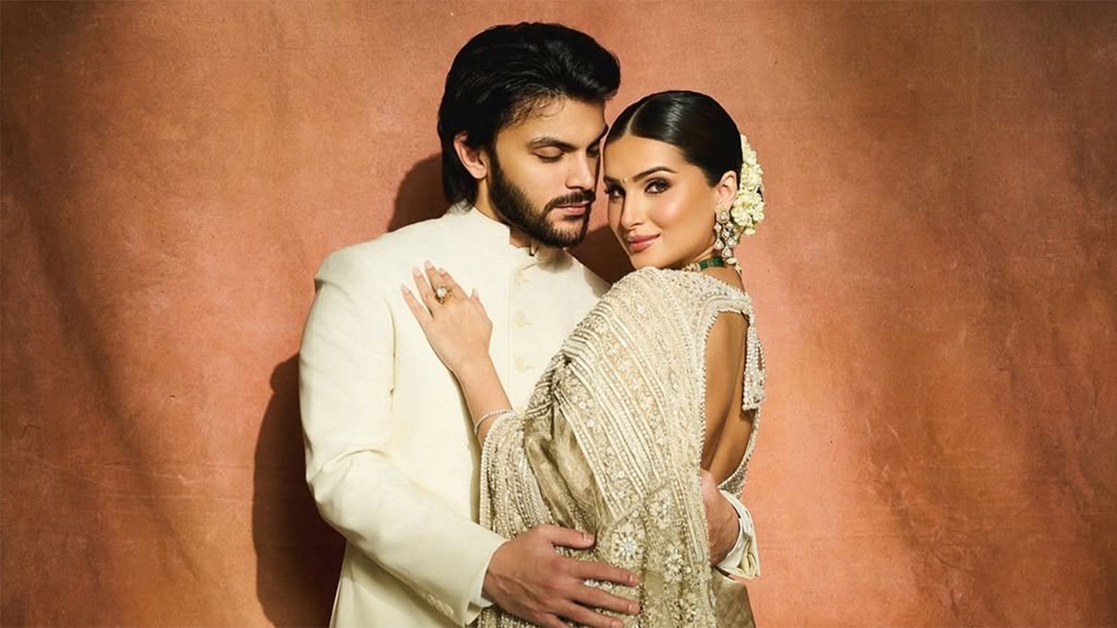 Tara Sutaria and Veer Pahariya viral romance