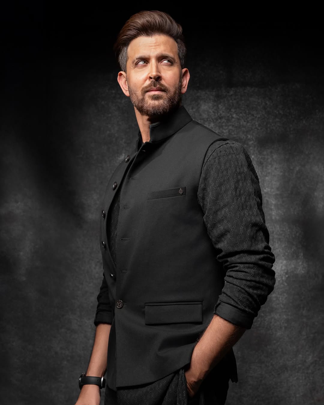 Hrithik Roshan as Kabir in War 2 scene