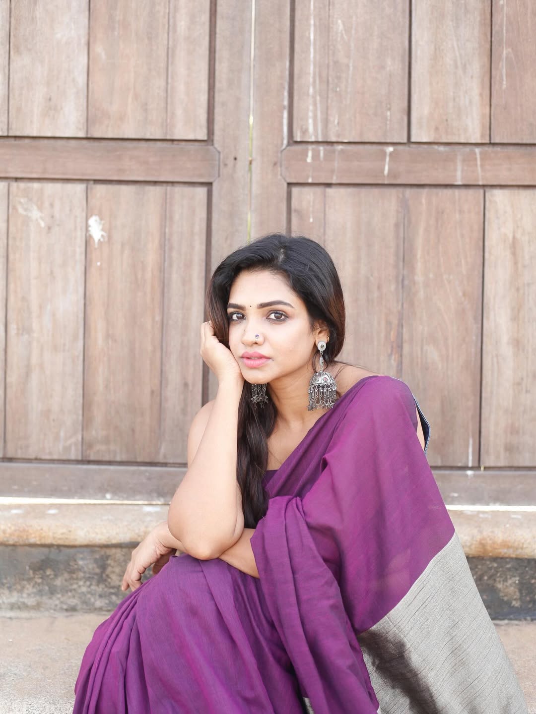 Graceful look of Vaishnavi Naaiyak Saree paired with denim blouse.
