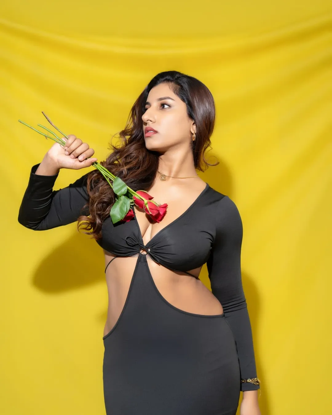 Bold and beautiful, Vishnupriyaa Bhimeneni exudes elegance with striking style.