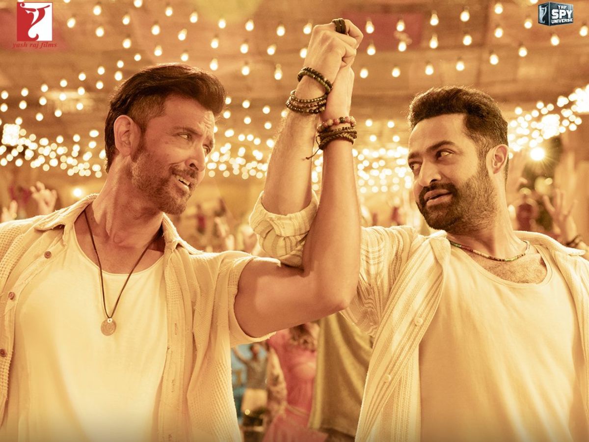 War 2 box office collection report