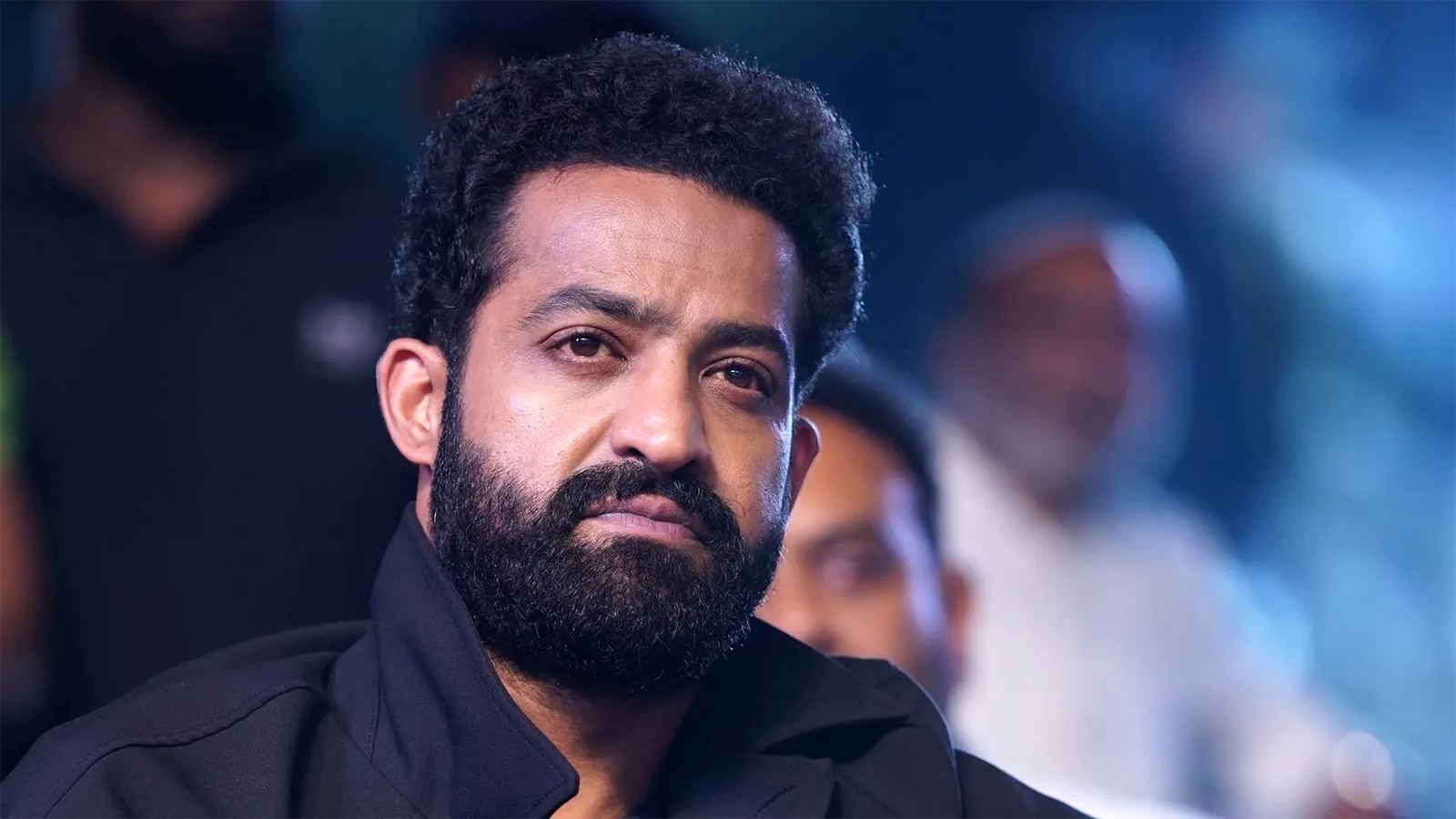 War 2 flop after Jr. NTR climax change