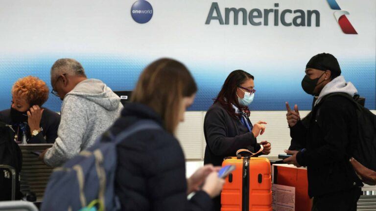 AA flyer forced bag consolidation JFK