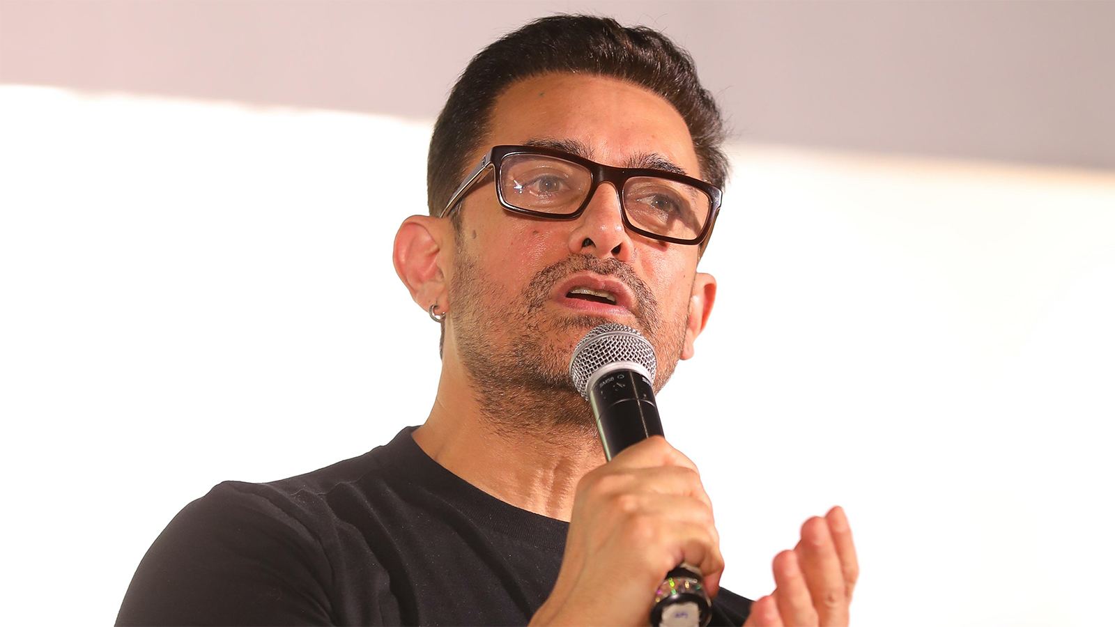 Aamir Khan talks about equal pay system