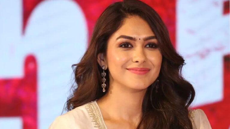Actress Mrunal Thakur Relationship With Sharad Tripathi