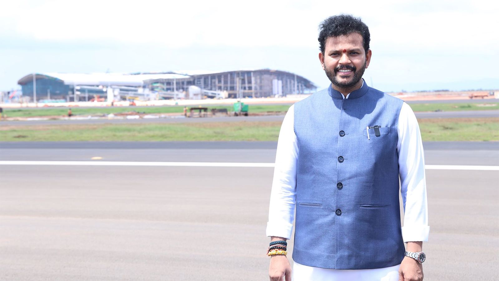 AP Plans Six New Airports