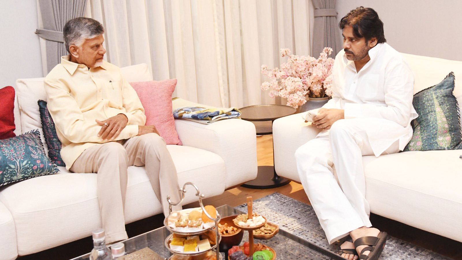 Chandrababu Naidu Visited Pawan Kalyan