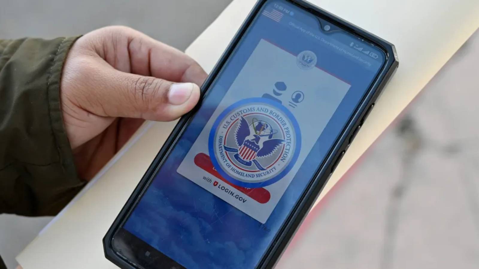 DHS self-deport text message alert