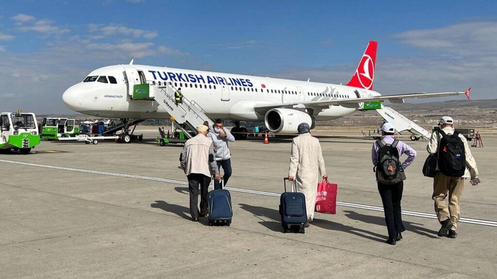 Family denied boarding by Turkish Airlines