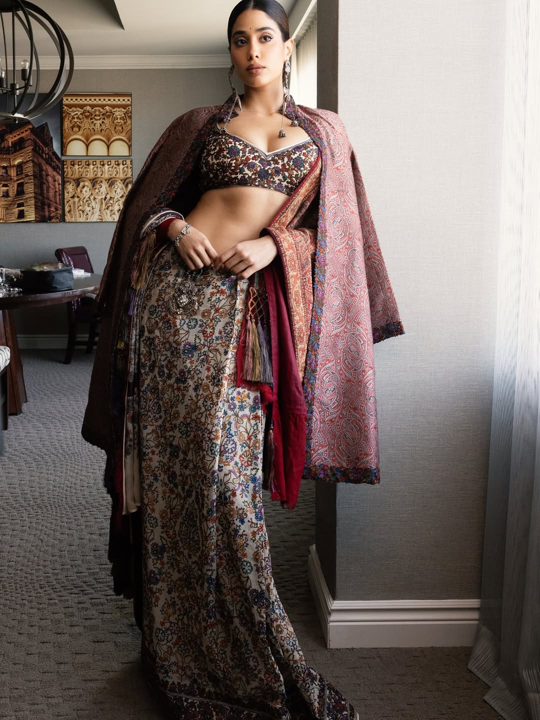 Janhvi Kapoor in Her Absolute Best Form capturing glamour with effortless poise