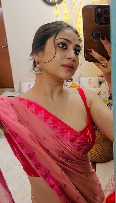 Hot Look Jesmin Roy inspires with glowing beauty and charm