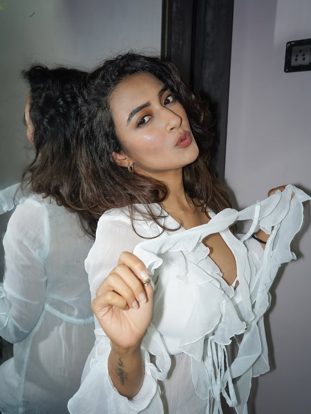 Elegant Jinal Joshi stunning look captured in vibrant portrait.